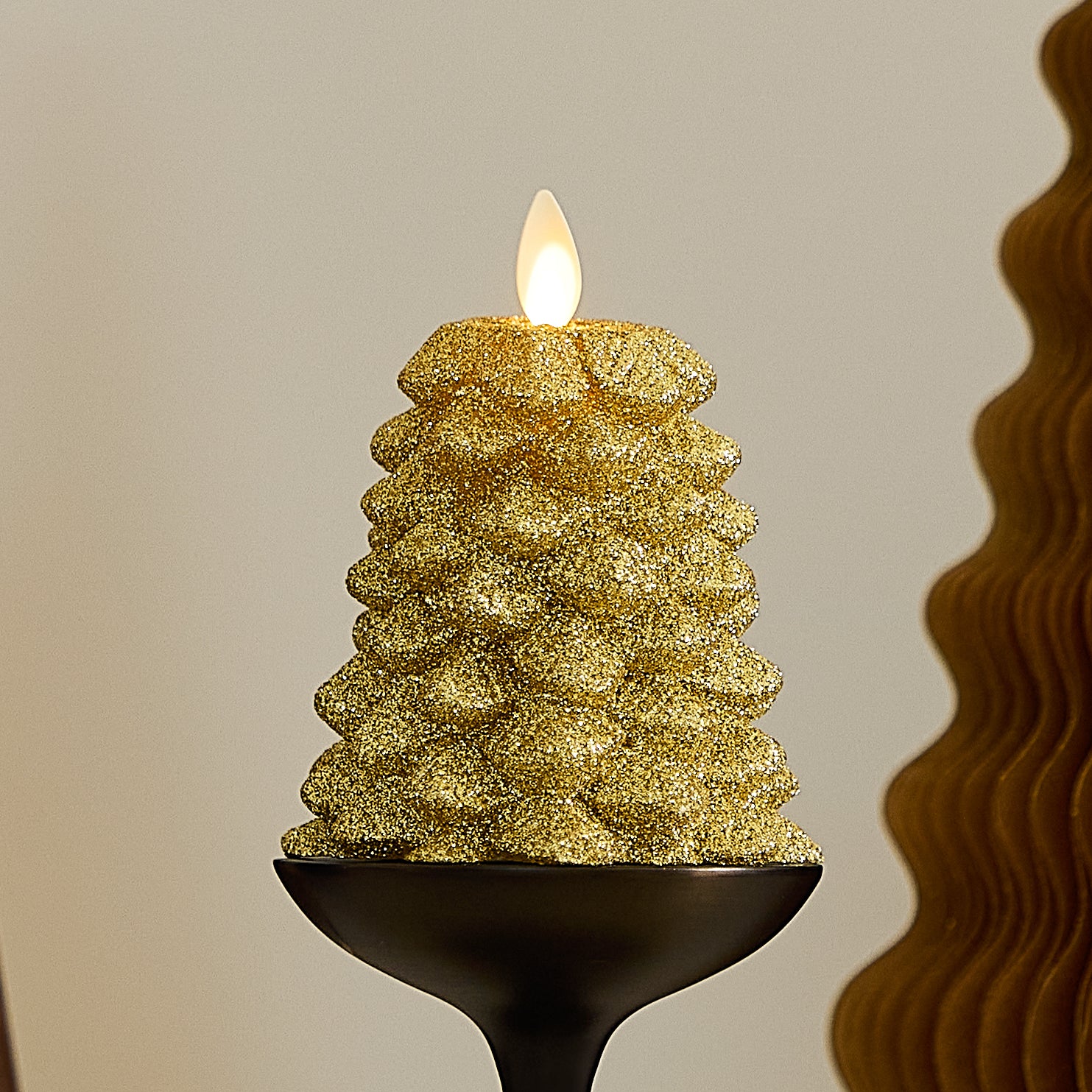 sm-image-0d62d1c034e98e55ee63d6aa Rich Gold Glitter Flameless Candle North Tree