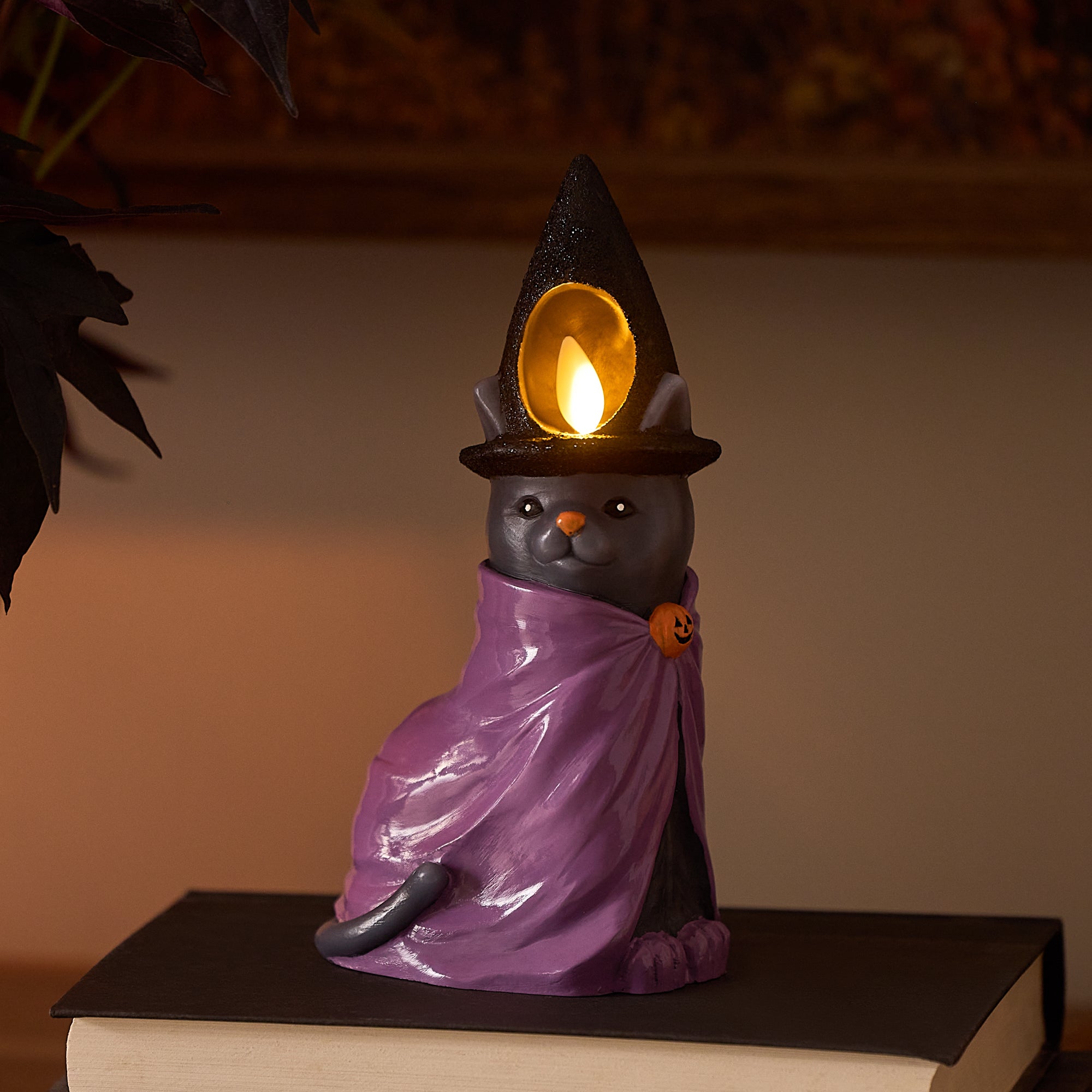 sm-image-1cd7f6826cb5ca3b51564bea Smoky Charcoal Flameless Candle Witch Cat