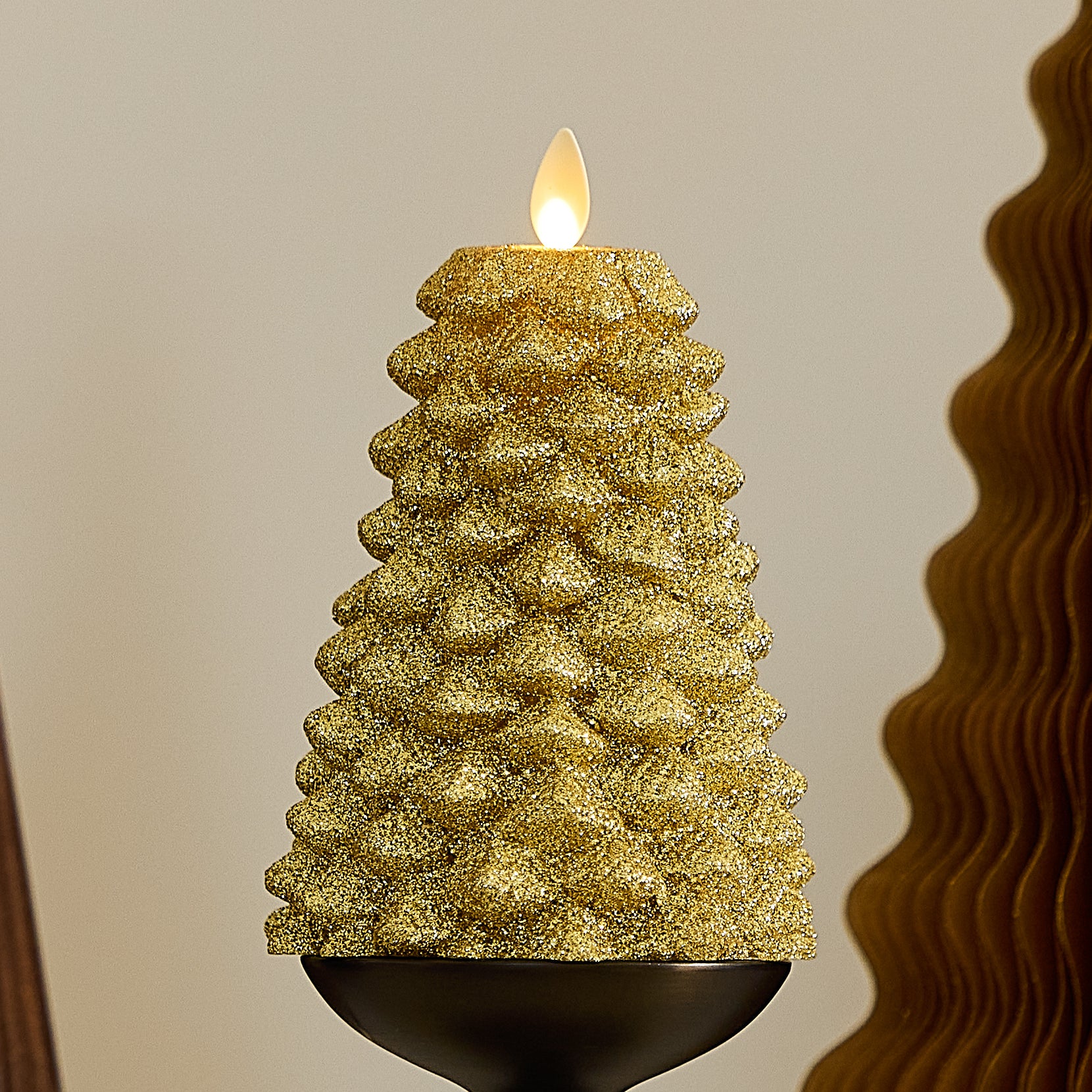 sm-image-2dd8ba82da8d9cb2d8f1e2b9 Rich Gold Glitter Flameless Candle North Tree
