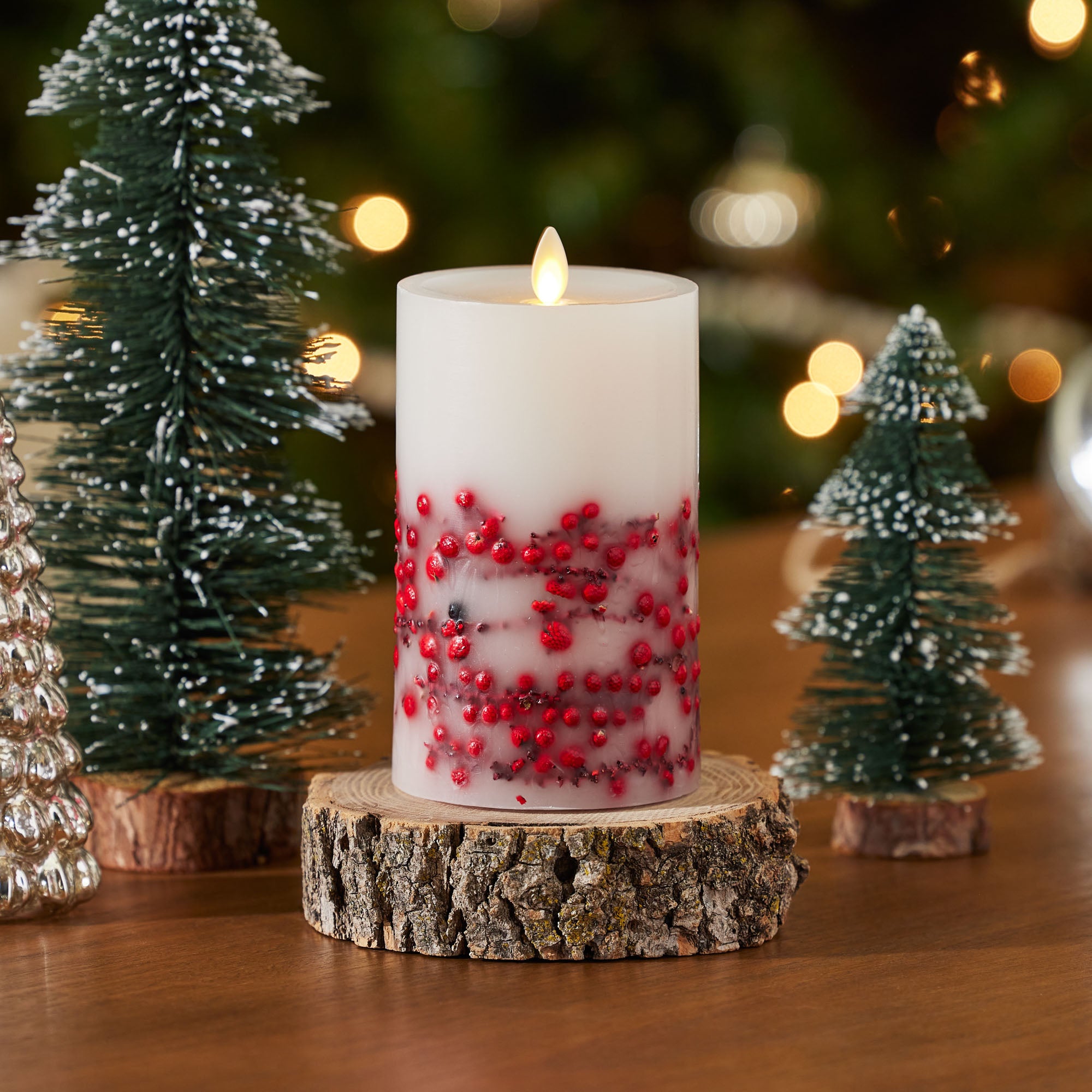 sm-image-3469faa0de0442bd66b9dc72 Embedded Red Berries Flameless Candle Pillar