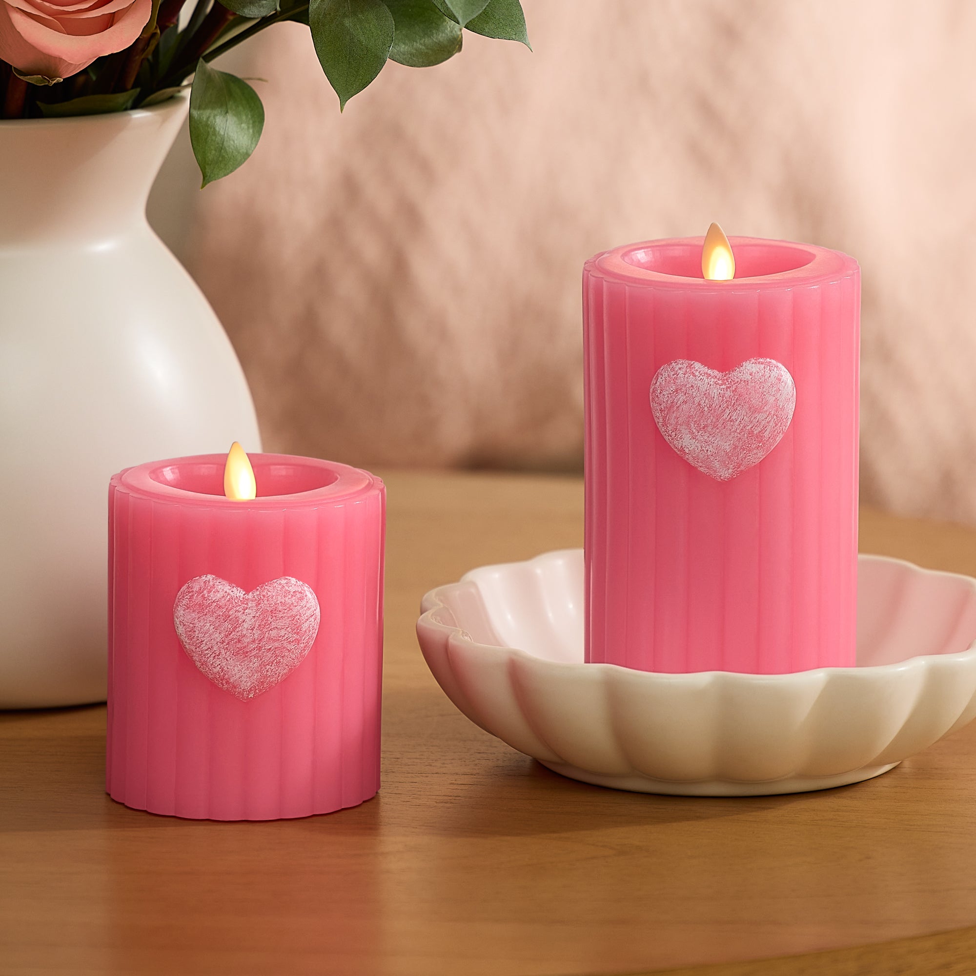 sm-image-46587a56e7168295b78c6428 Sweet Pink Ribbed Flameless Candle Pillar