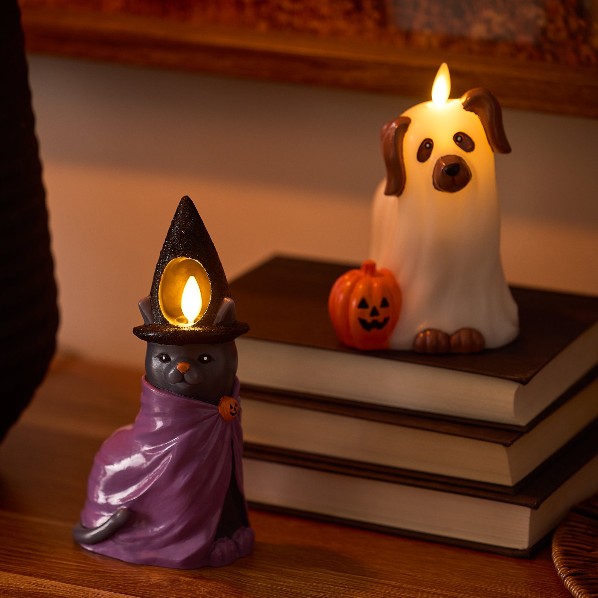 sm-image-4e6981d77ec42da730ea7f7d Smoky Charcoal Flameless Candle Witch Cat