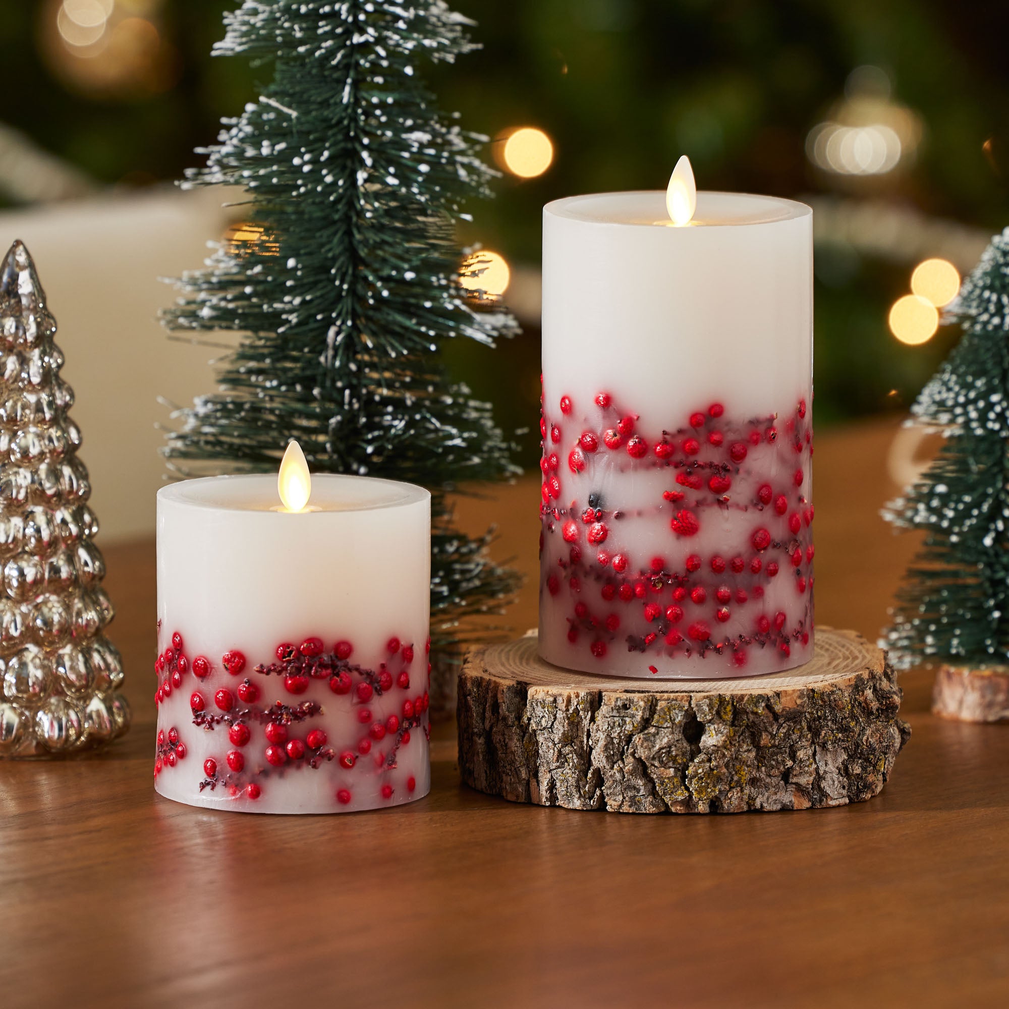 sm-image-ae19f739087bc12fac22d7cf Embedded Red Berries Flameless Candle Pillar