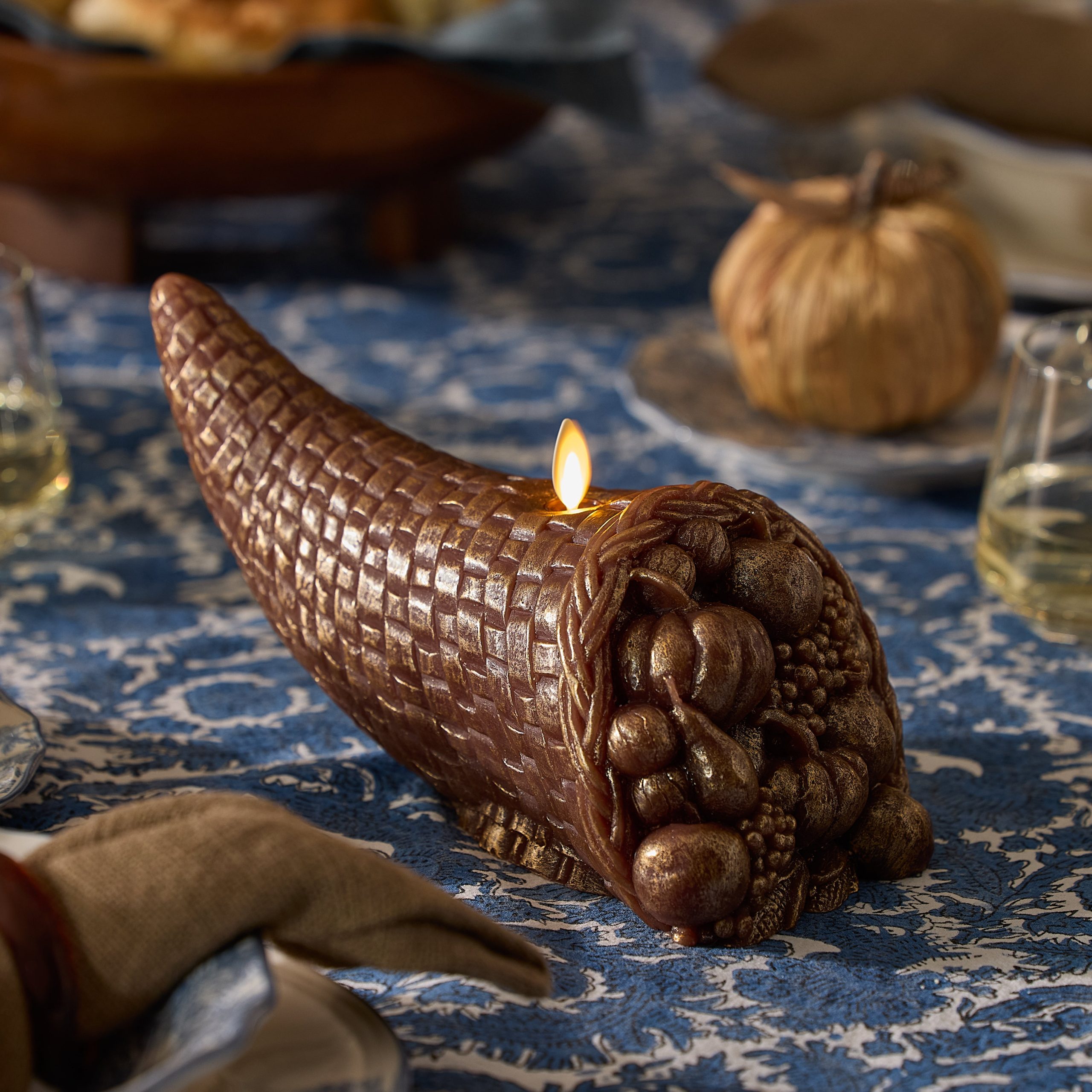 sm-image-b4eb95d363d21ad8410b2f0e Metallic Cappuccino Flameless Candle Cornucopia