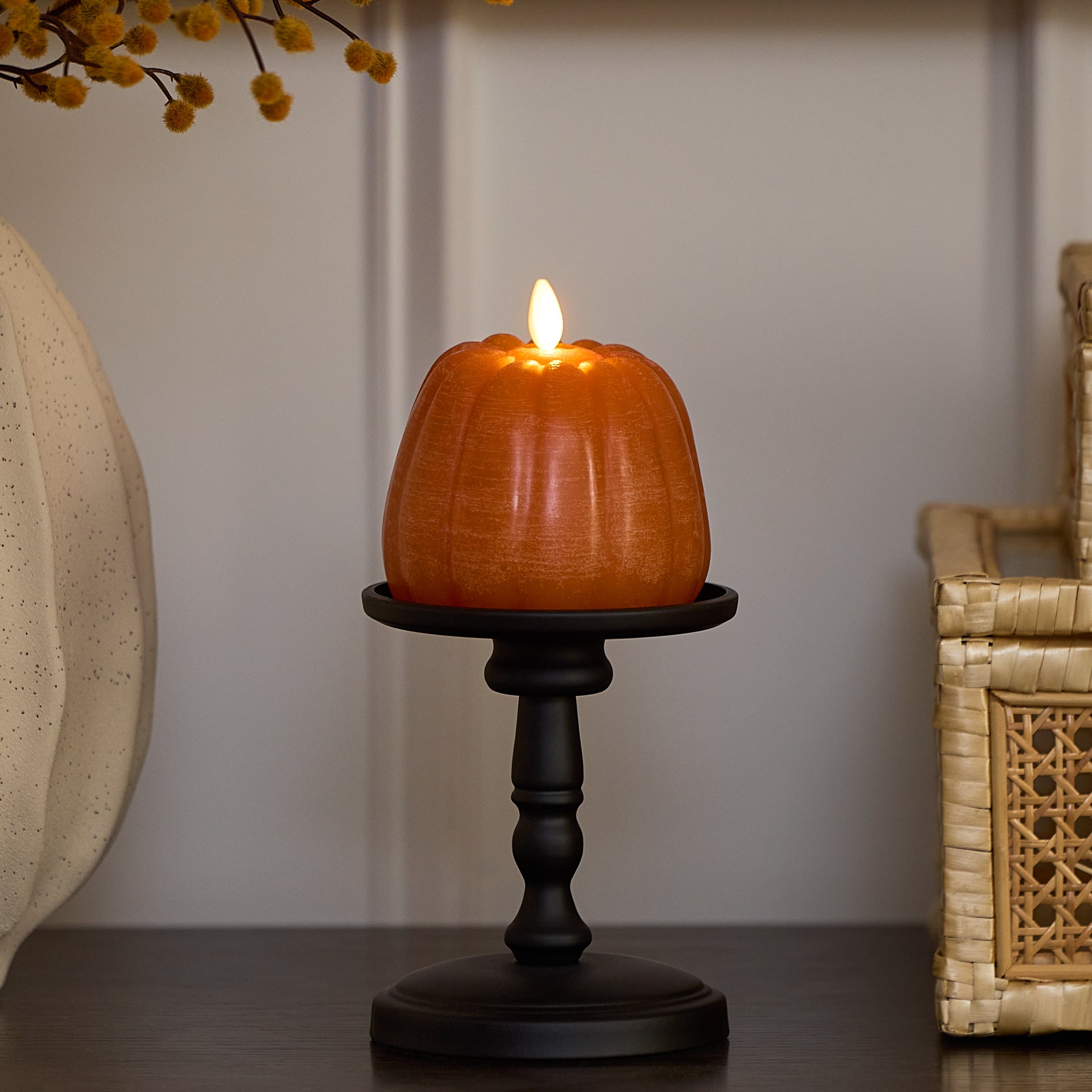 sm-image-bde1a61c7c9b6059b397e2e9 Marmalade Flameless Candle Pumpkin