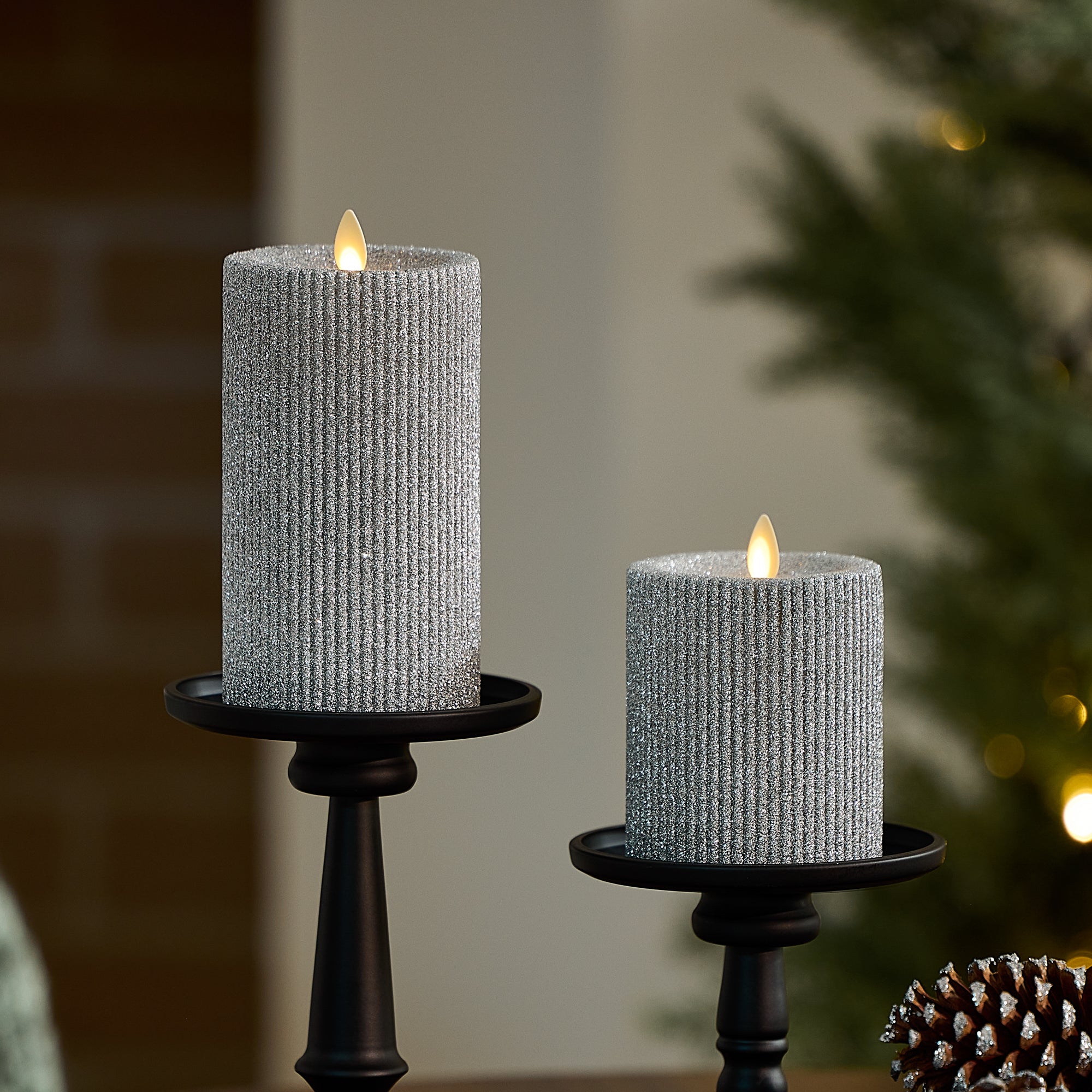 sm-image-d202cc497e89d346fe9e6a22 Brilliant Silver Glitter Ribbed Flameless Candle Pillar