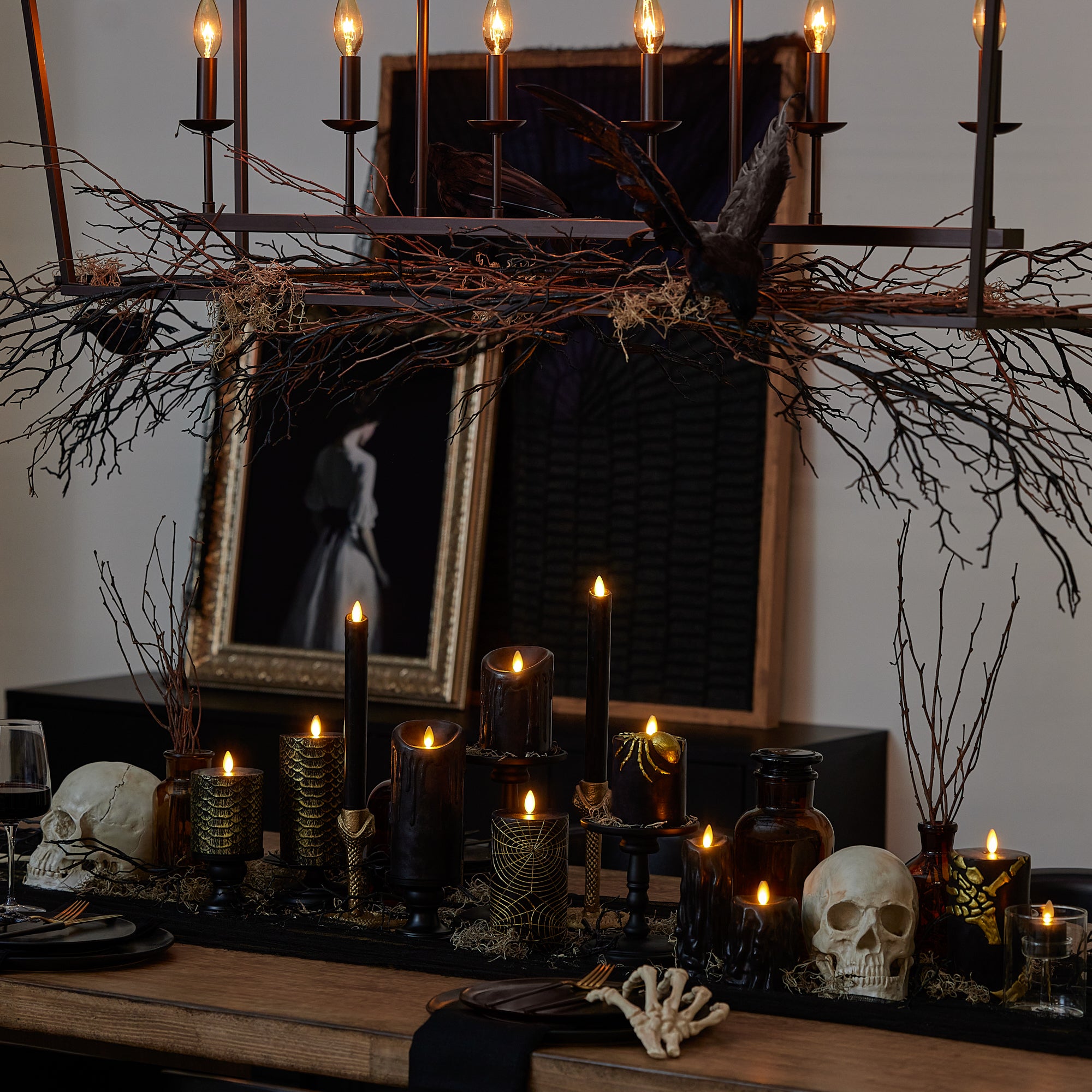 sm-image-e7c84ae00f4dfbd9f12bf48f Black and Gold Skeleton Hands Flameless Candle Pillar